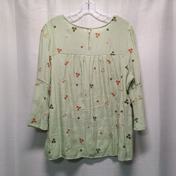 Fig & Flower Tunic Top Womens 1X Green Floral Embroidered Lined Boho Keyhole - Picture 5 of 6
